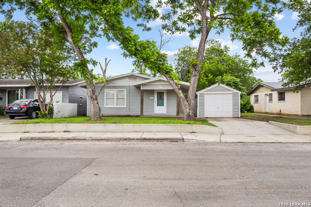 704 Curtiss Avenue Schertz TX 78154
