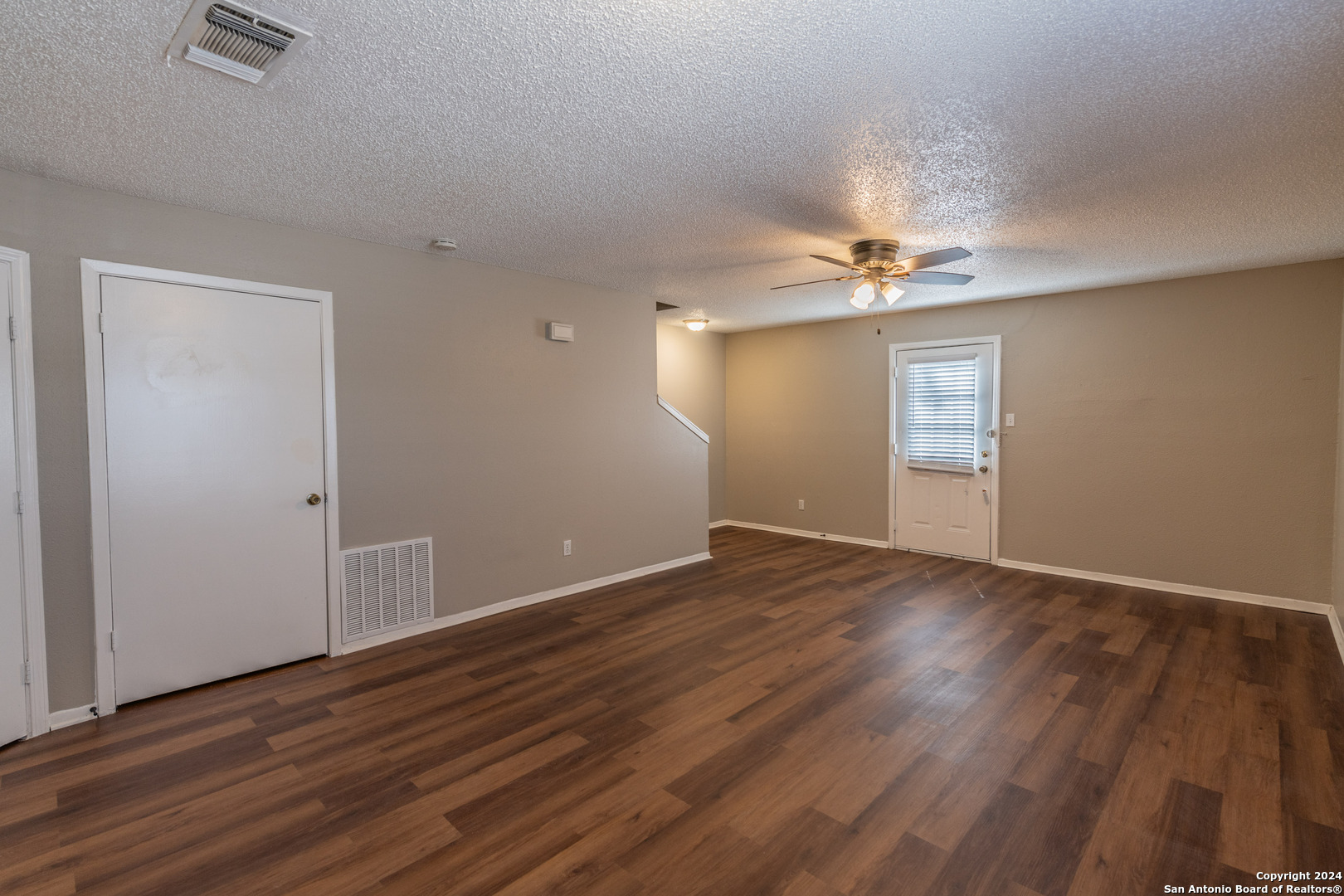 554 Dukeway Universal City TX 78148