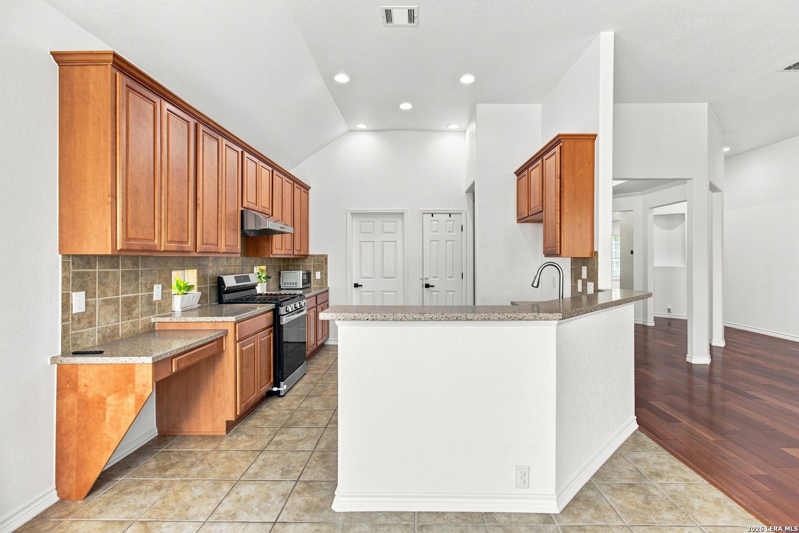 8330 Setting Moon San Antonio TX 78255