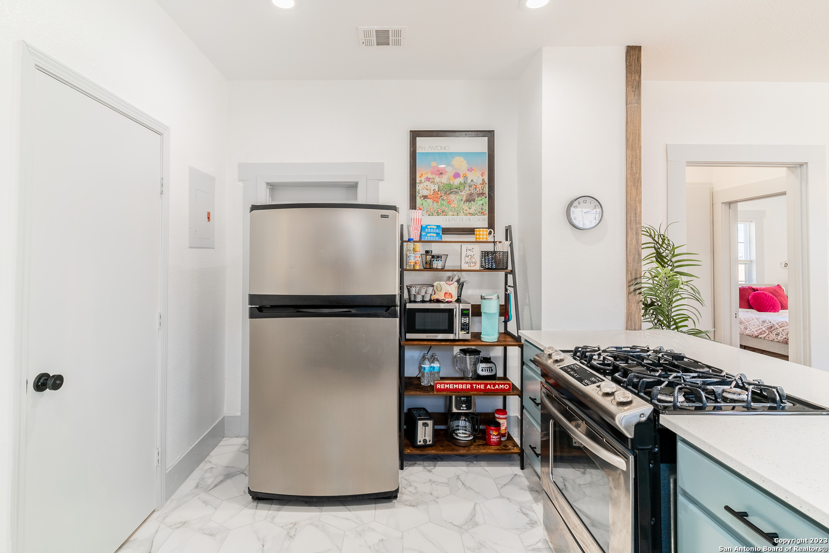 475 E French Place San Antonio TX 78212