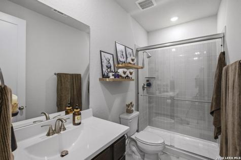 163 Laurel Oak Castroville TX 78009