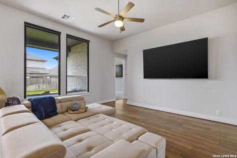 163 Laurel Oak Castroville TX 78009