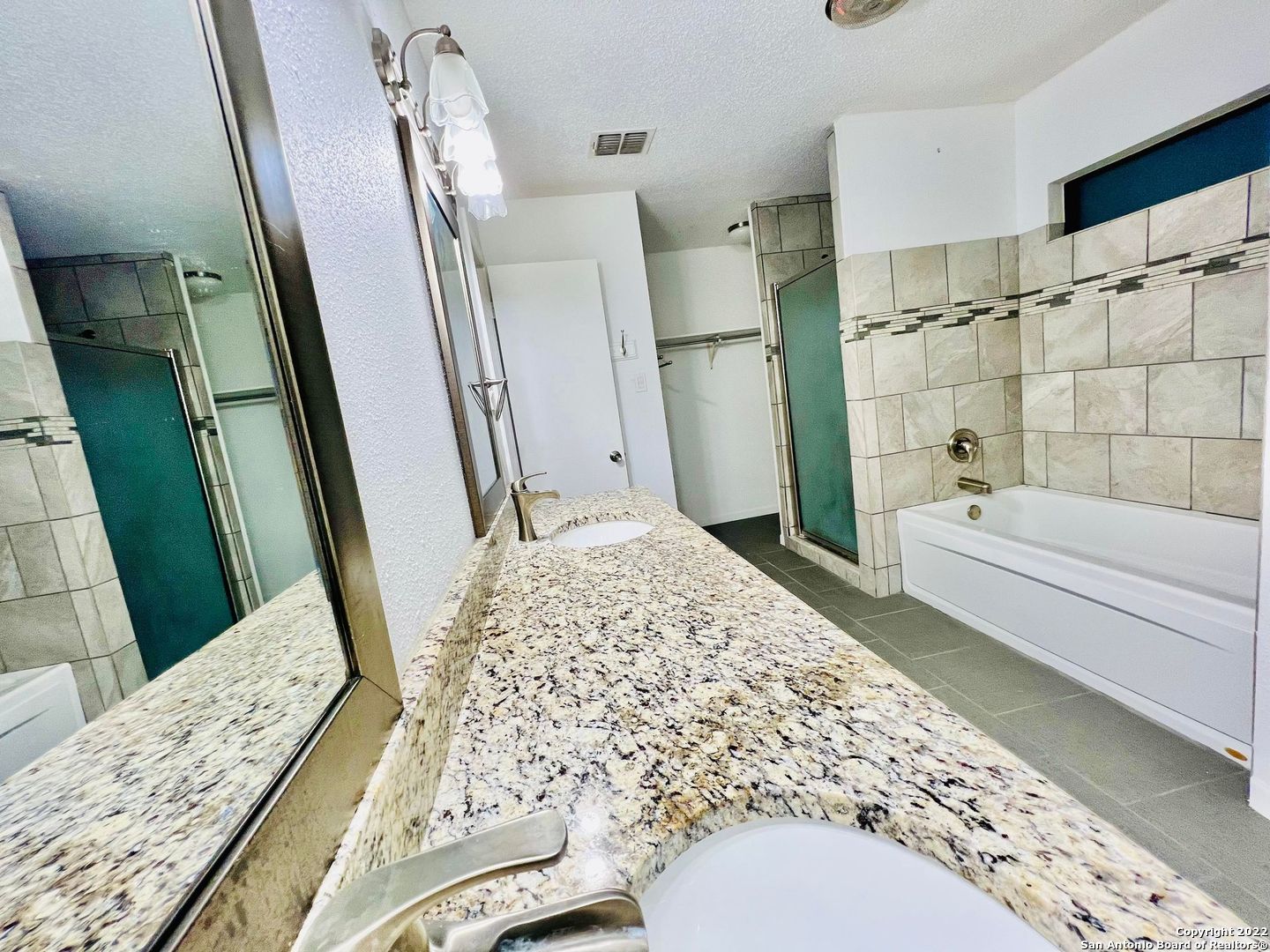 10445 Country Breeze San Antonio TX 78240