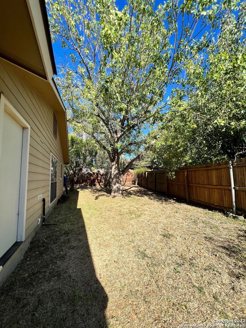 10445 Country Breeze San Antonio TX 78240