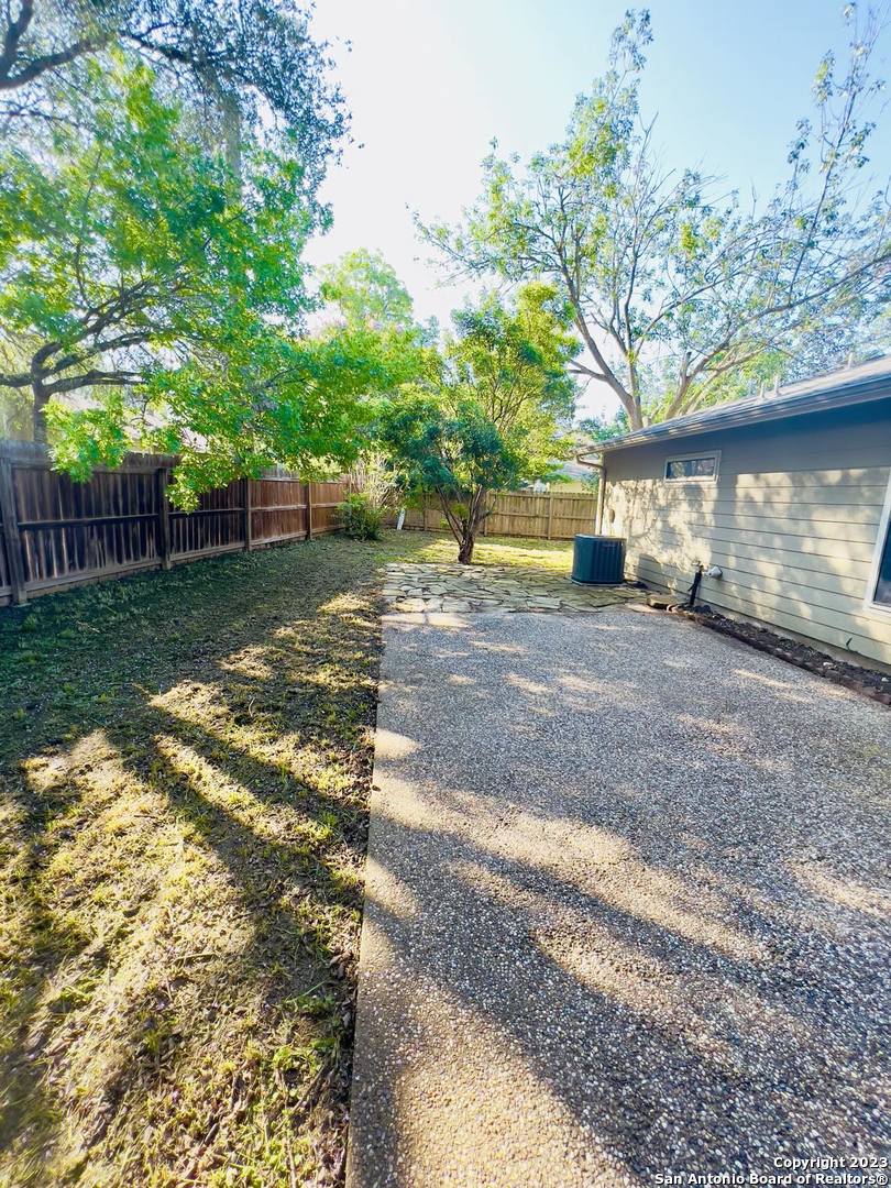 10445 Country Breeze San Antonio TX 78240