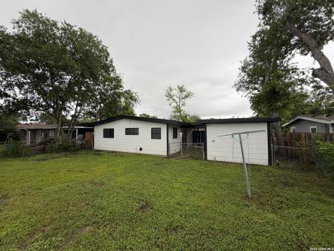 5143 Village Lawn San Antonio TX 78218
