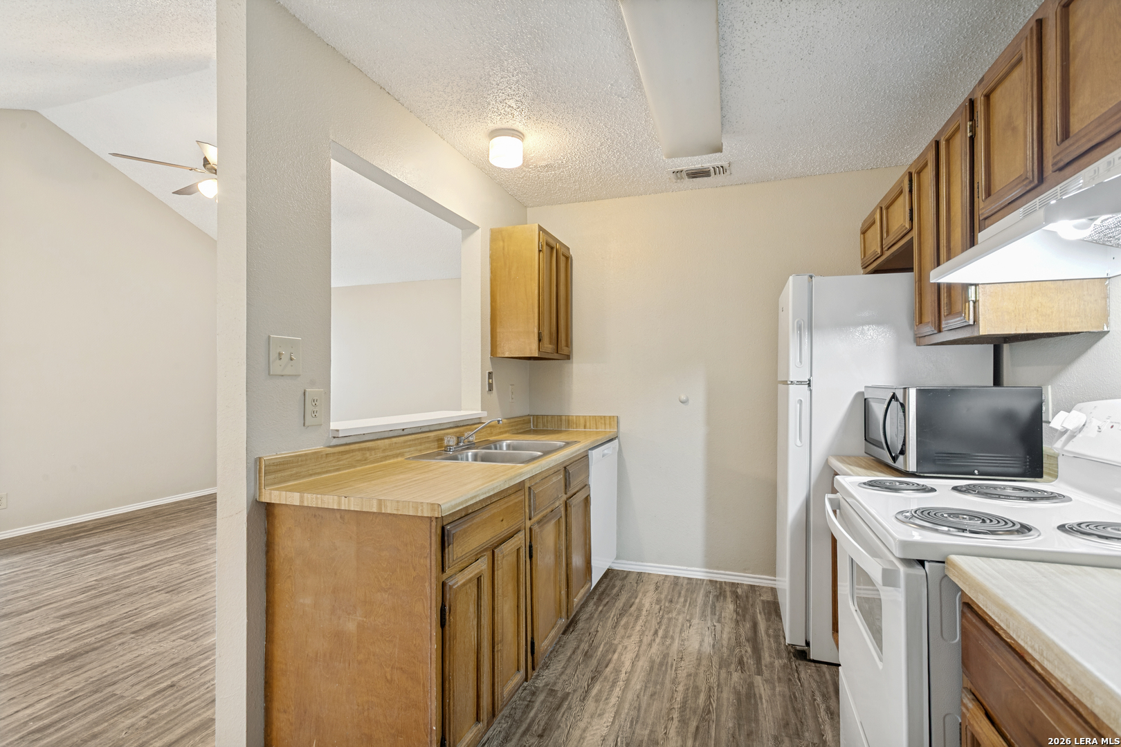 7017 Silver Canyon San Antonio TX 78244