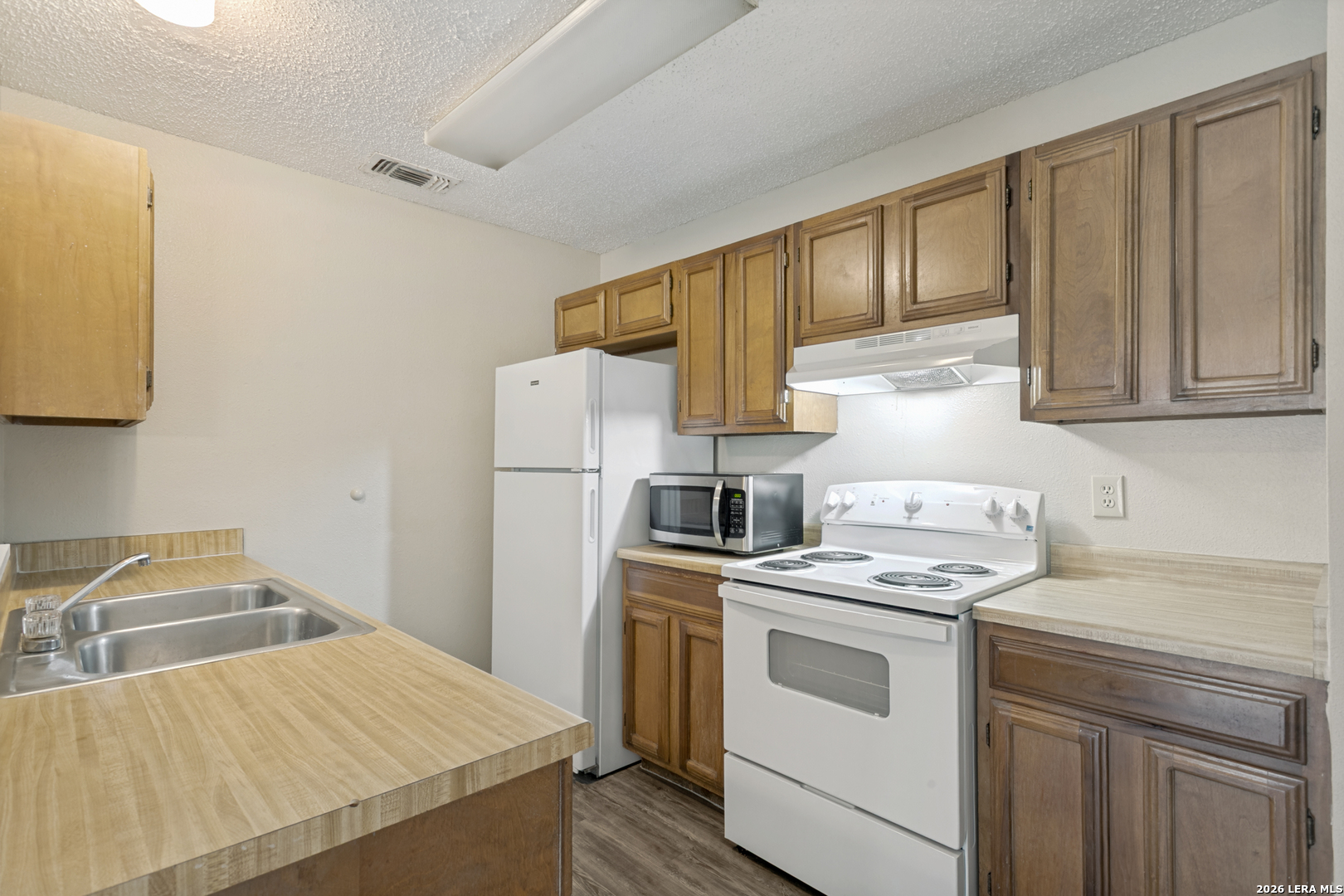 7017 Silver Canyon San Antonio TX 78244
