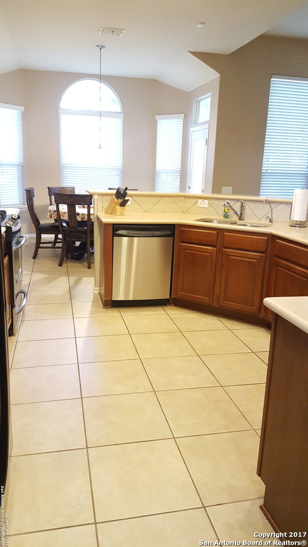 4426 James Bowie San Antonio TX 78253