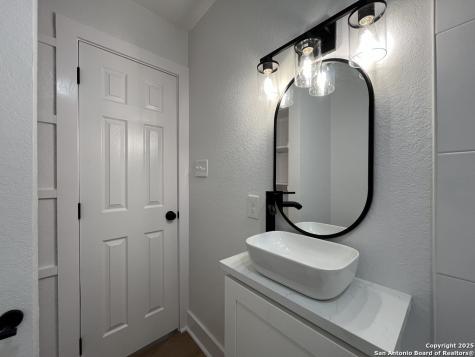 2239 Burnet Street San Antonio TX 78202