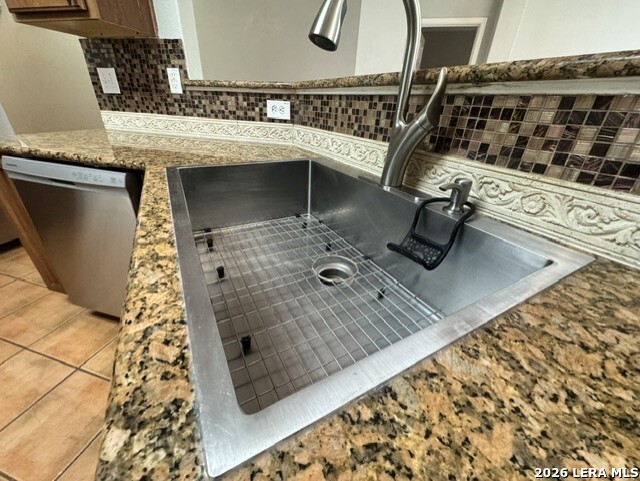162 Coopers Hawk San Antonio TX 78253