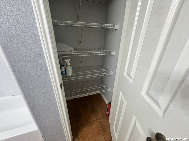 162 Coopers Hawk San Antonio TX 78253