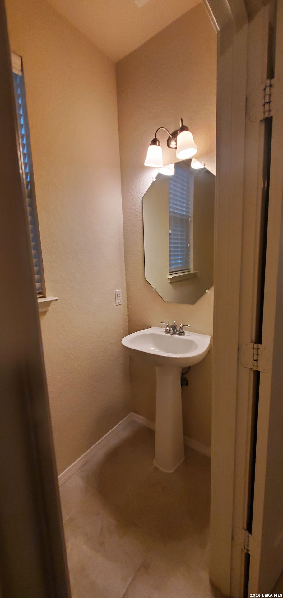 8507 Pecan Cross San Antonio TX 78240