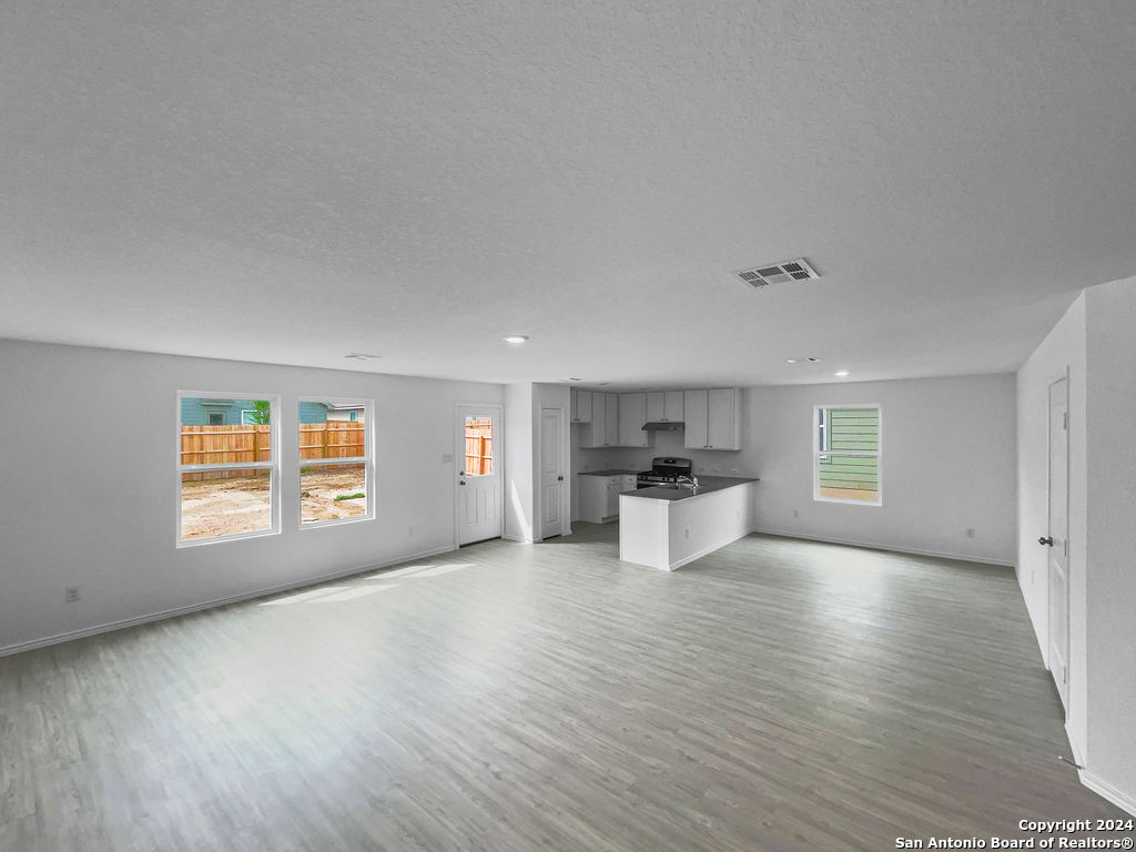 9831 Sanborn Grist San Antonio TX 78254