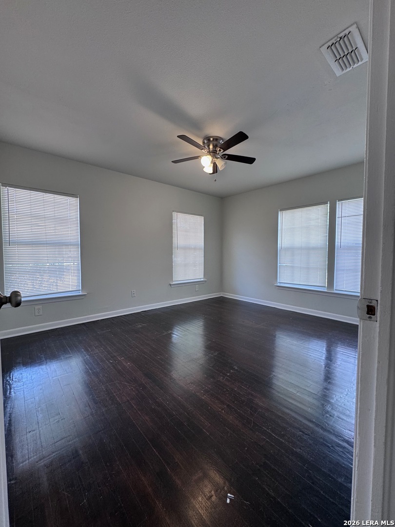 211 Cresham Drive San Antonio TX 78218