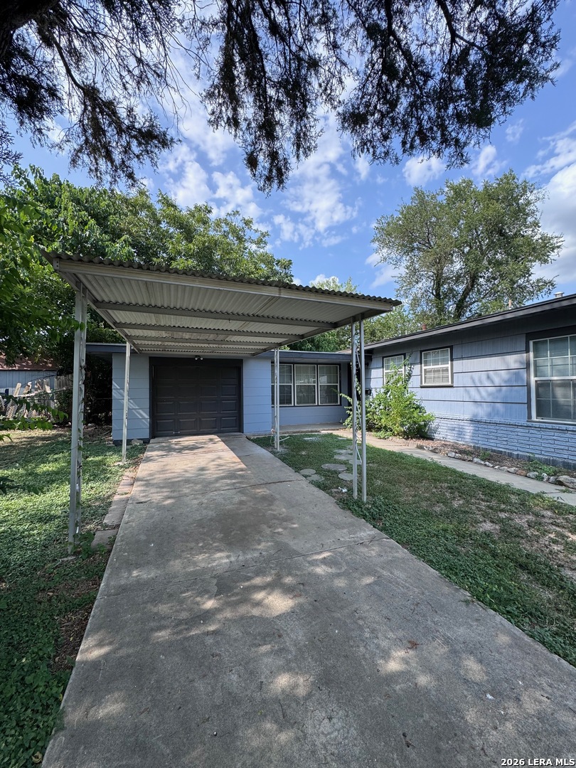 211 Cresham Drive San Antonio TX 78218