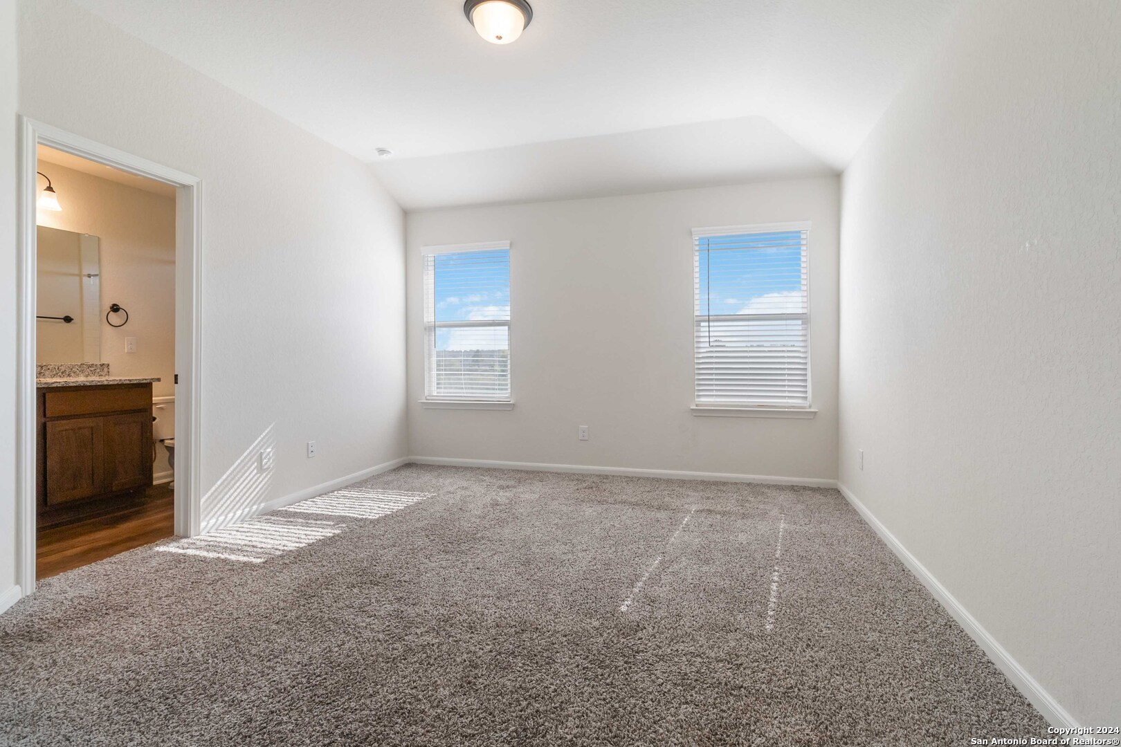 13822 Enzo Gate San Antonio TX 78253