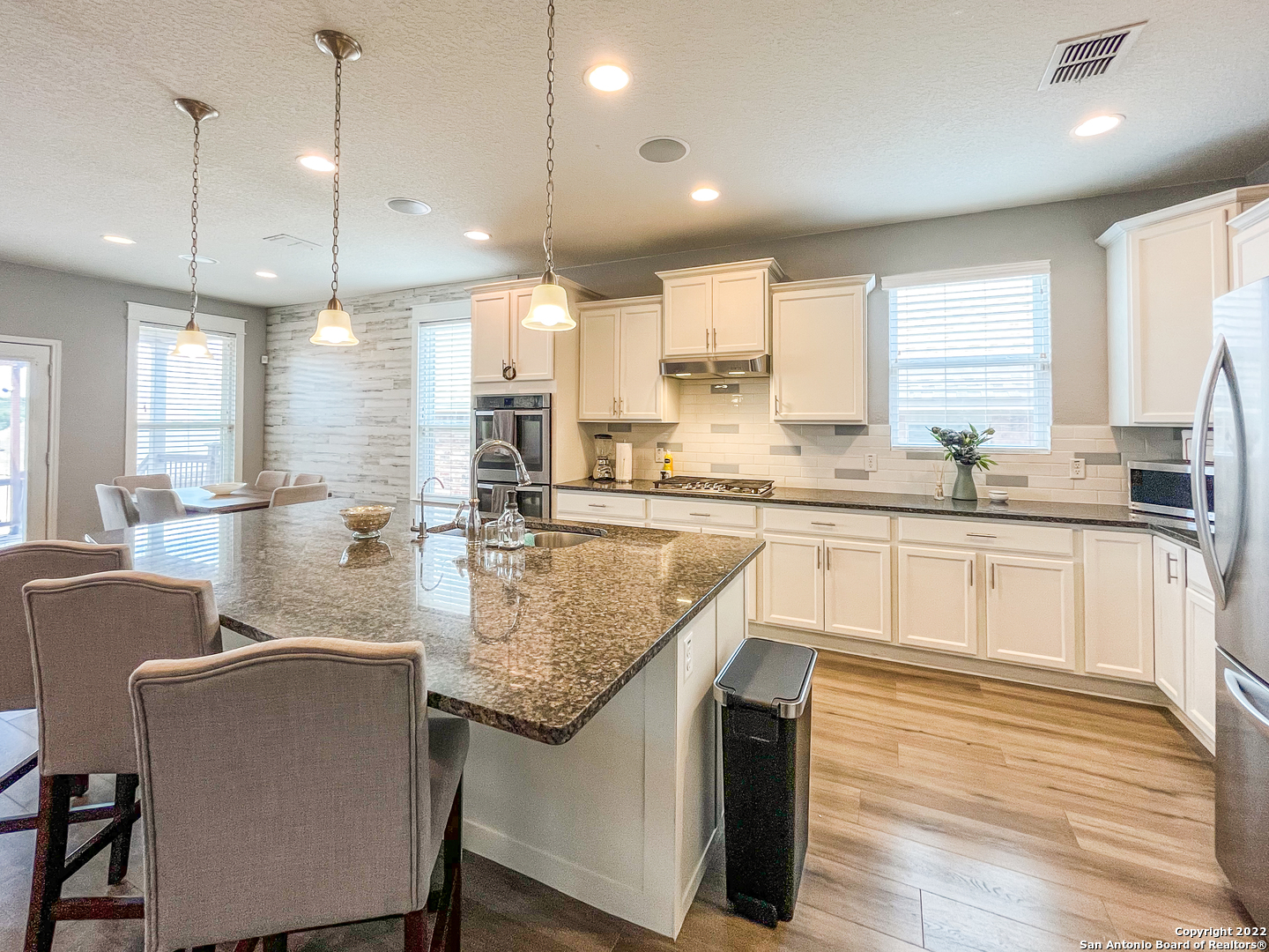 7427 Valle Mission Boerne TX 78015