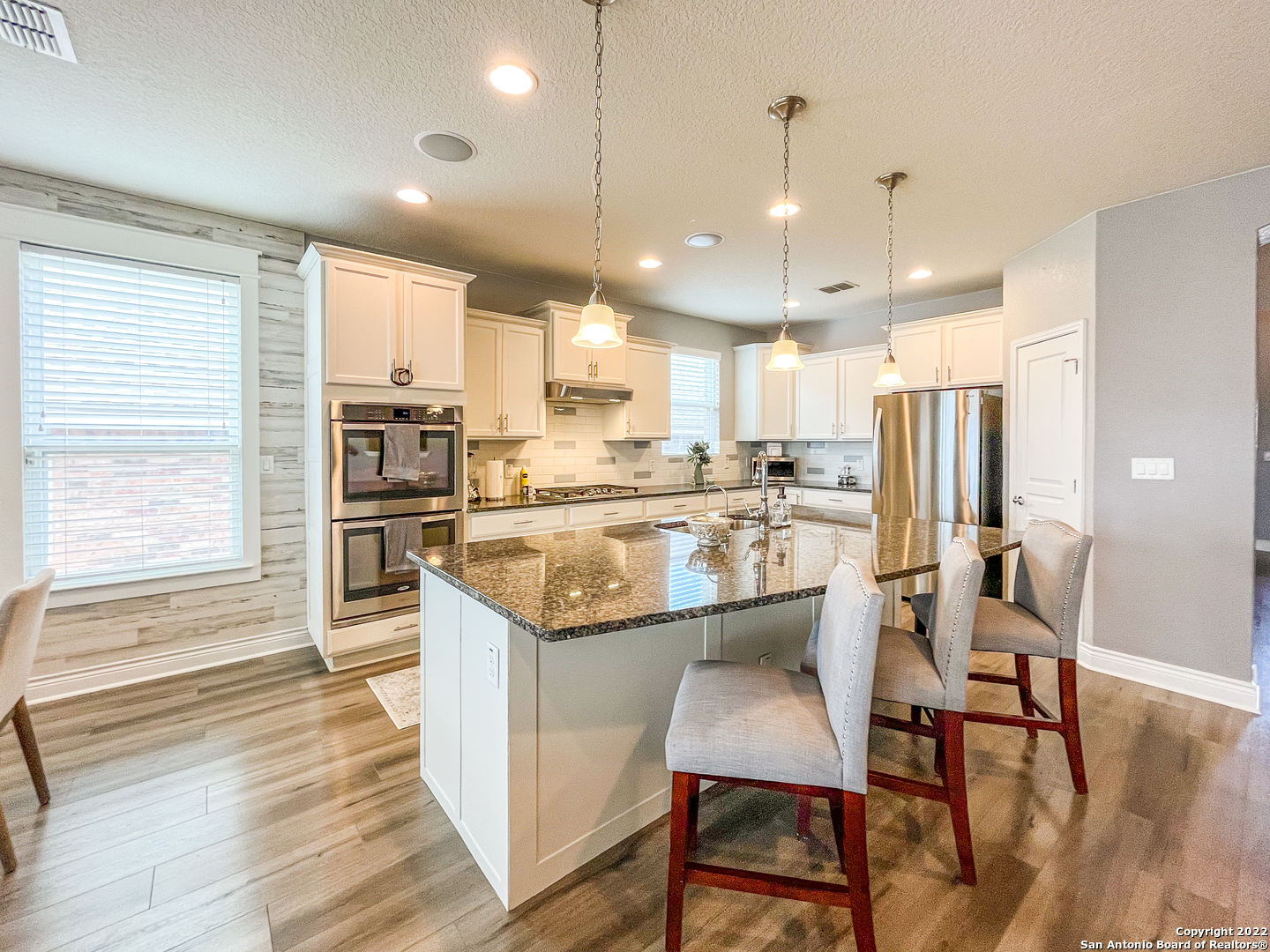 7427 Valle Mission Boerne TX 78015