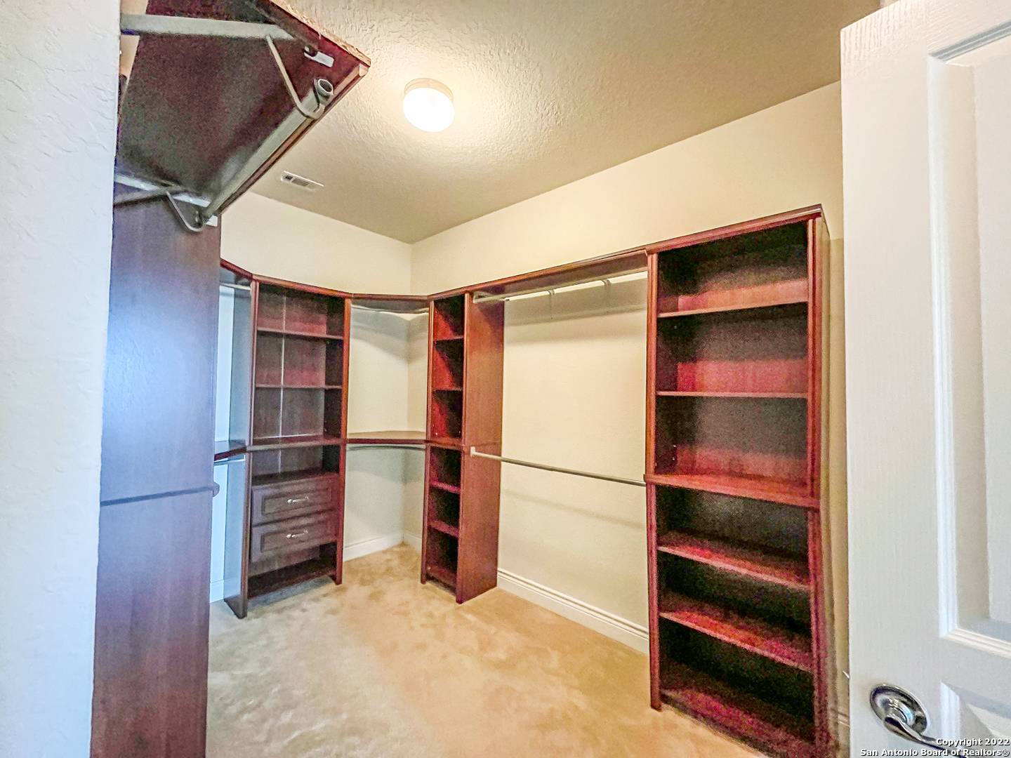 7427 Valle Mission Boerne TX 78015