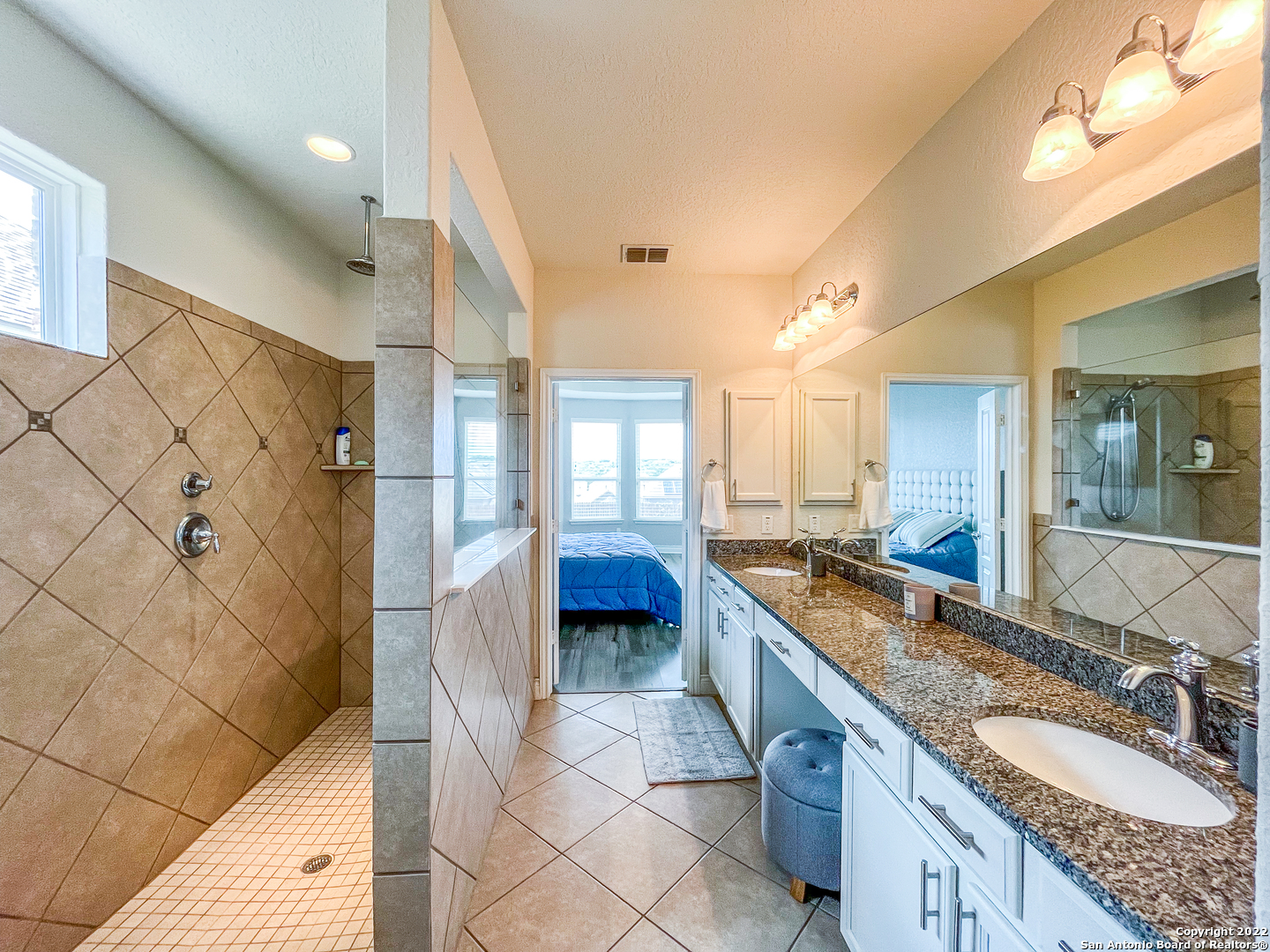 7427 Valle Mission Boerne TX 78015