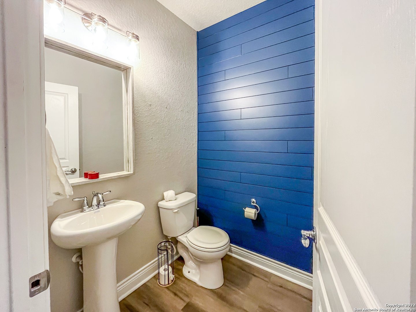 7427 Valle Mission Boerne TX 78015