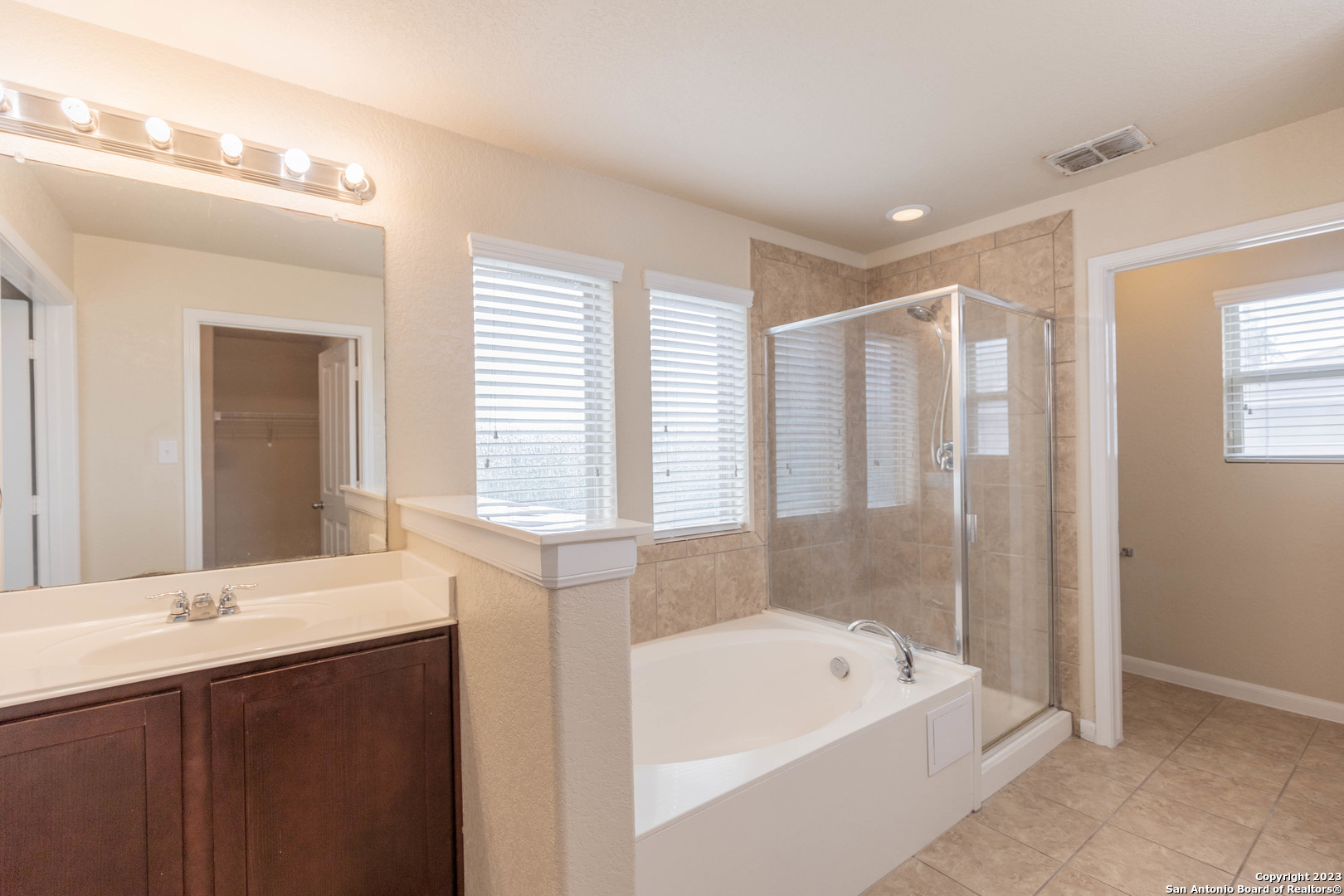 1722 Cool Breeze San Antonio TX 78245