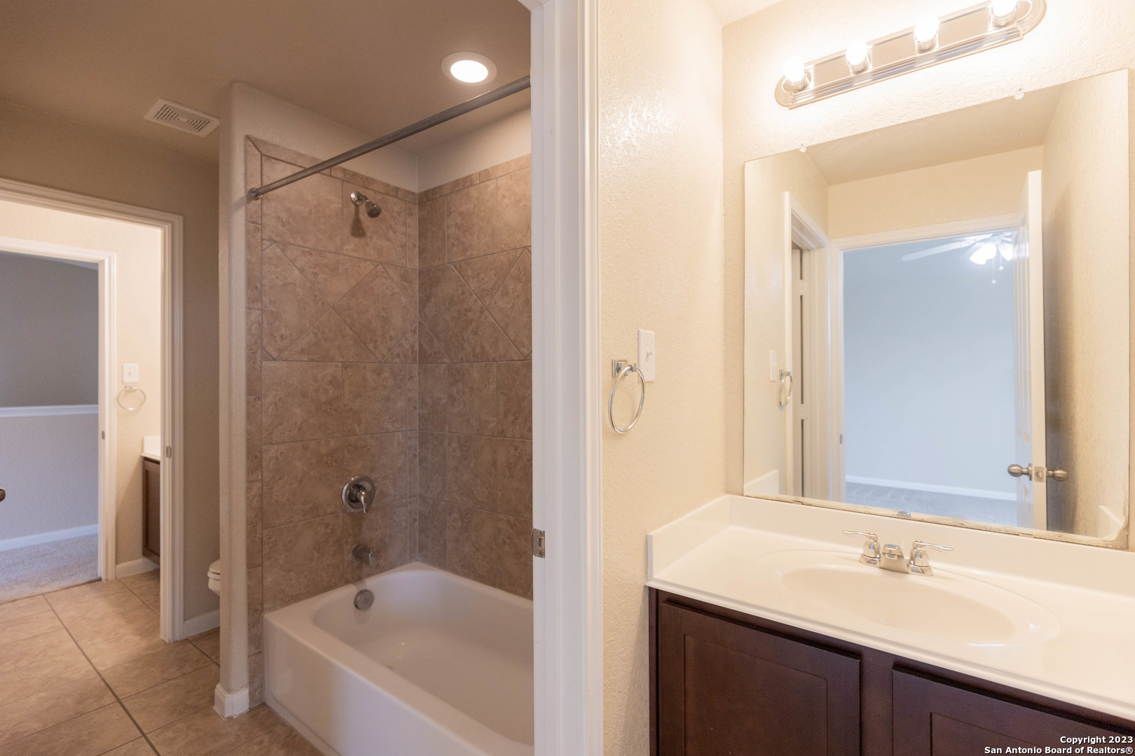 1722 Cool Breeze San Antonio TX 78245