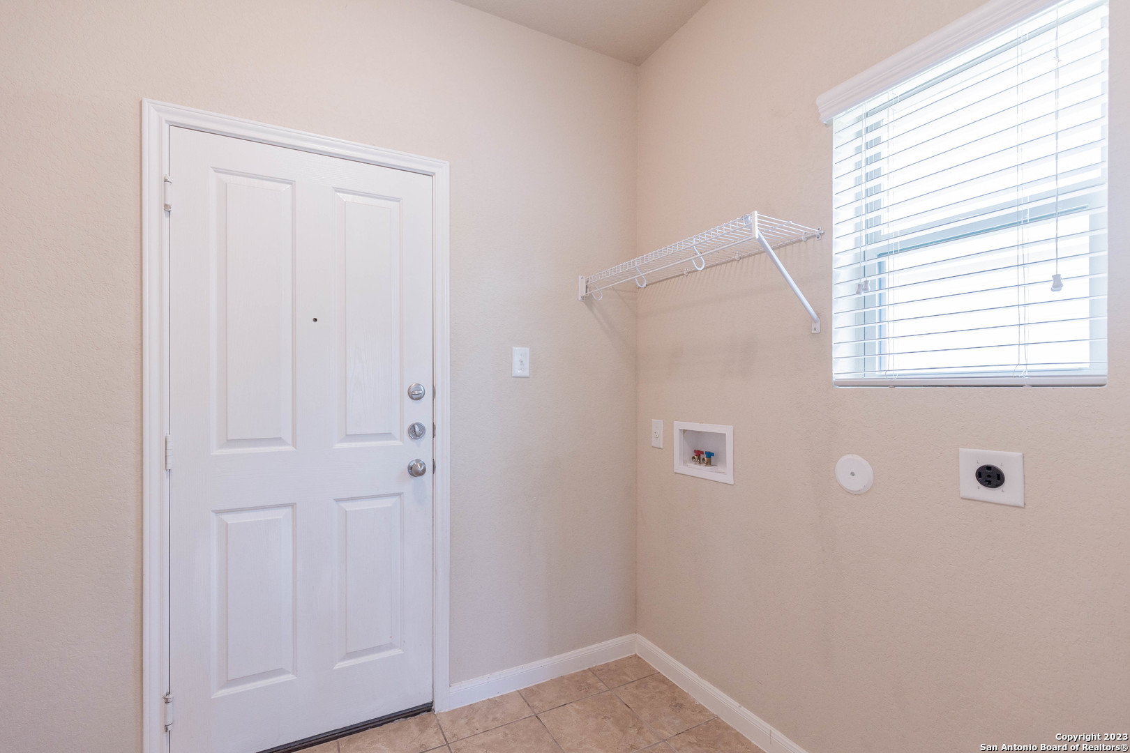 1722 Cool Breeze San Antonio TX 78245