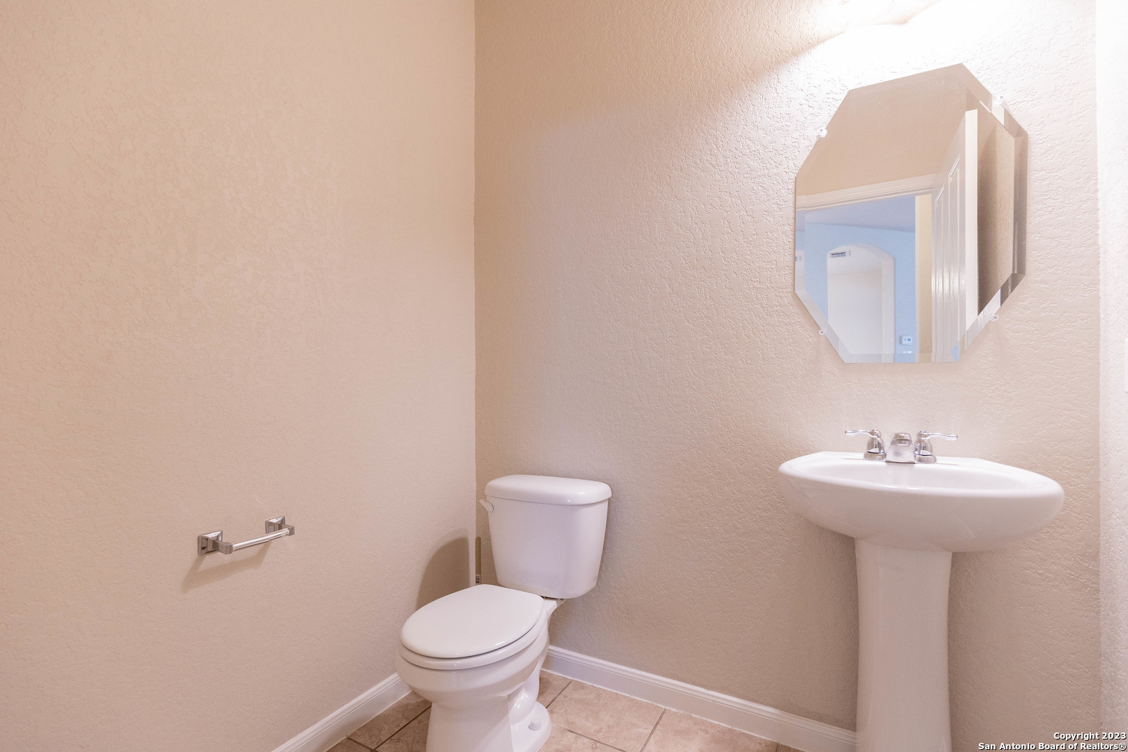 1722 Cool Breeze San Antonio TX 78245