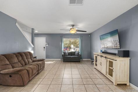 3315 Glacier Lake San Antonio TX 78222