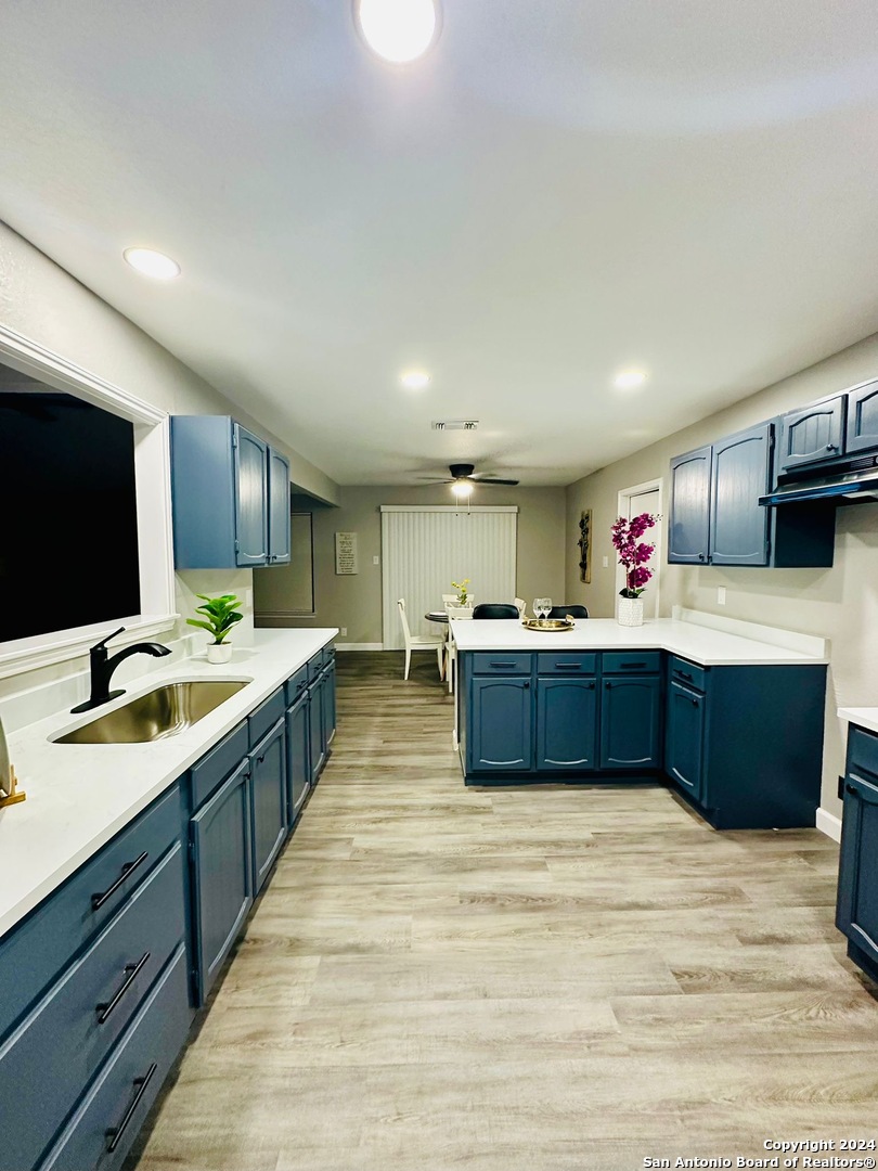 4611 Crested Land San Antonio TX 78217