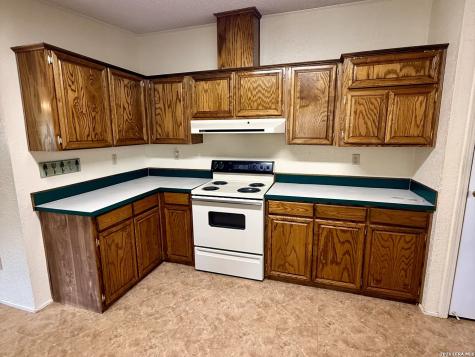 182 Laurel Ridge Lakehills TX 78063