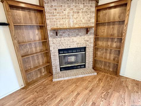 182 Laurel Ridge Lakehills TX 78063