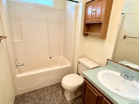 182 Laurel Ridge Lakehills TX 78063