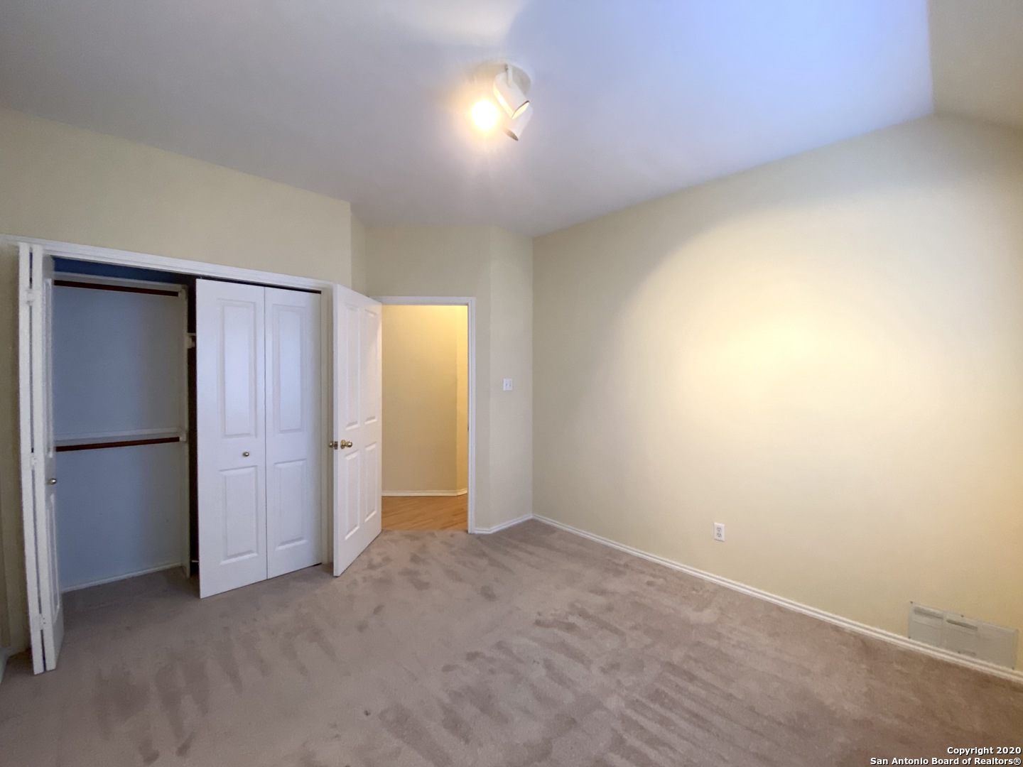 6635 Shady Bend Drive San Antonio TX 78256