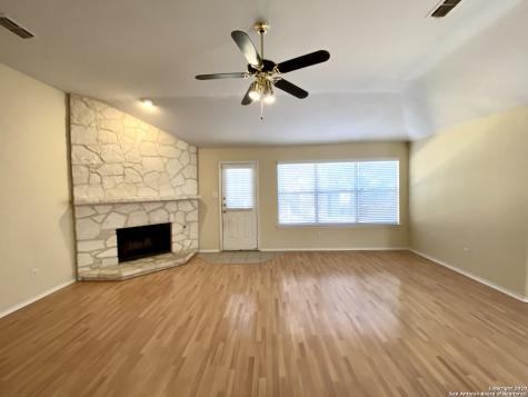 6635 Shady Bend Drive San Antonio TX 78256