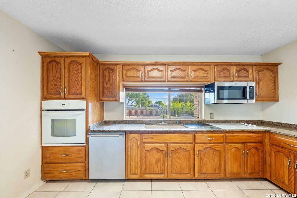 6323 Forest Bend San Antonio TX 78240