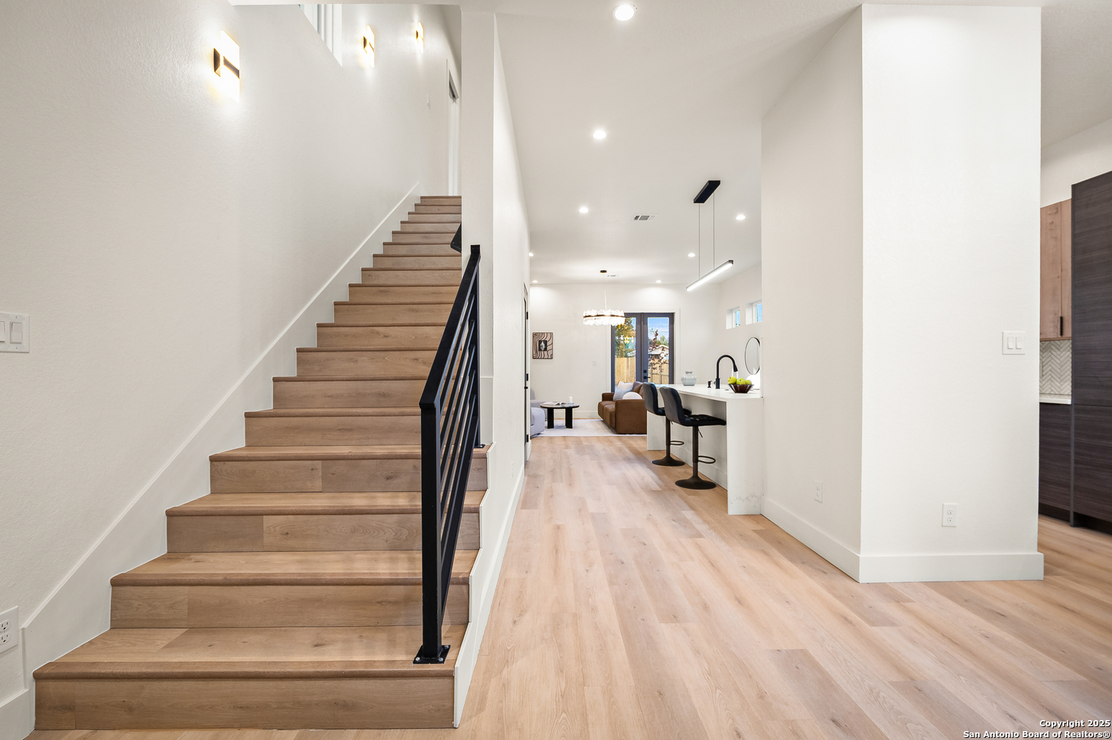 257 E Baylor San Antonio TX 78204