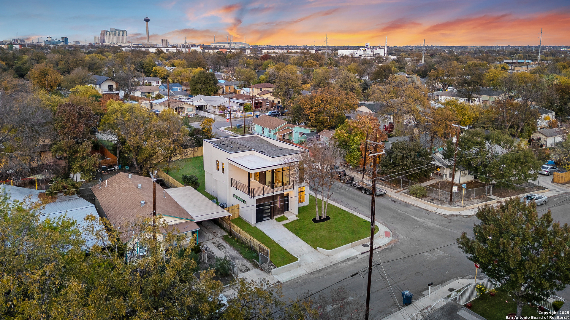 257 E Baylor San Antonio TX 78204