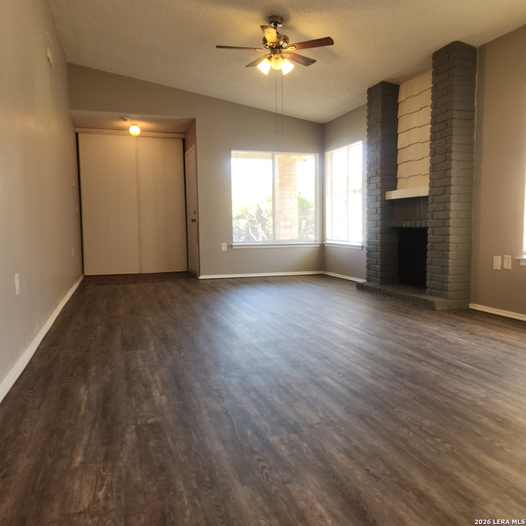 9851 Meadow Way Converse TX 78109