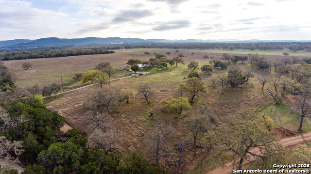 373 Pine Tree Road Medina TX 78055