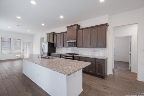 2721 Barkey Springs San Antonio TX 78245