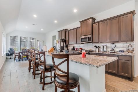 2721 Barkey Springs San Antonio TX 78245