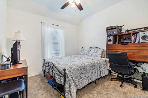 2721 Barkey Springs San Antonio TX 78245