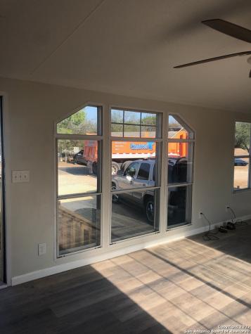 1914 14th Street Hondo TX 78861