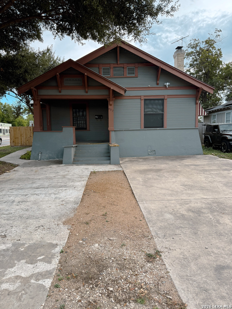 902 W Gramercy San Antonio TX 78201