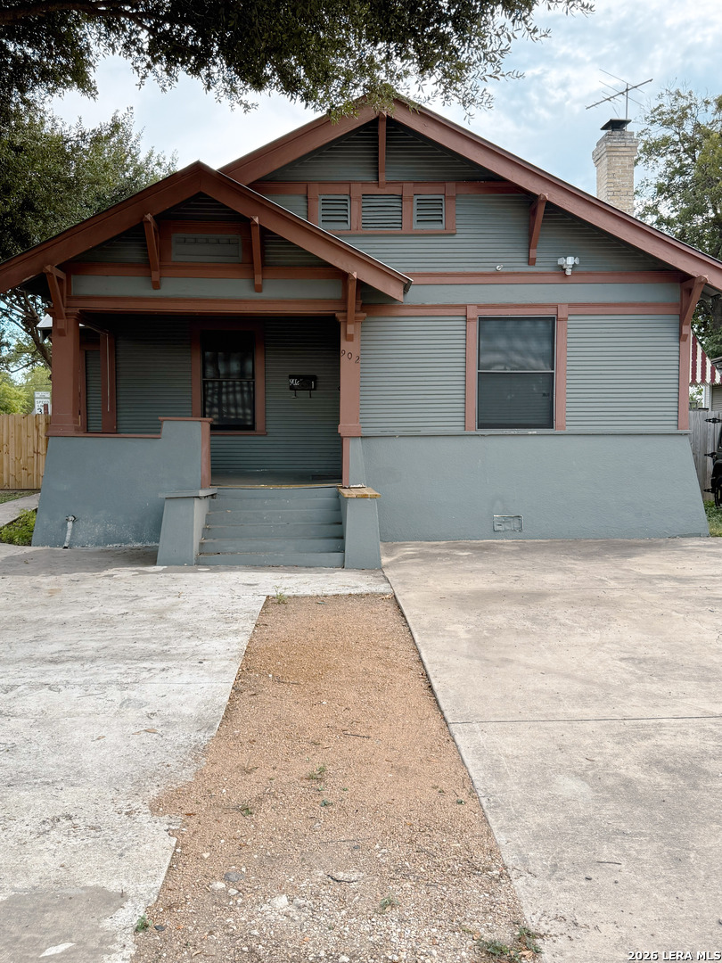 902 W Gramercy San Antonio TX 78201