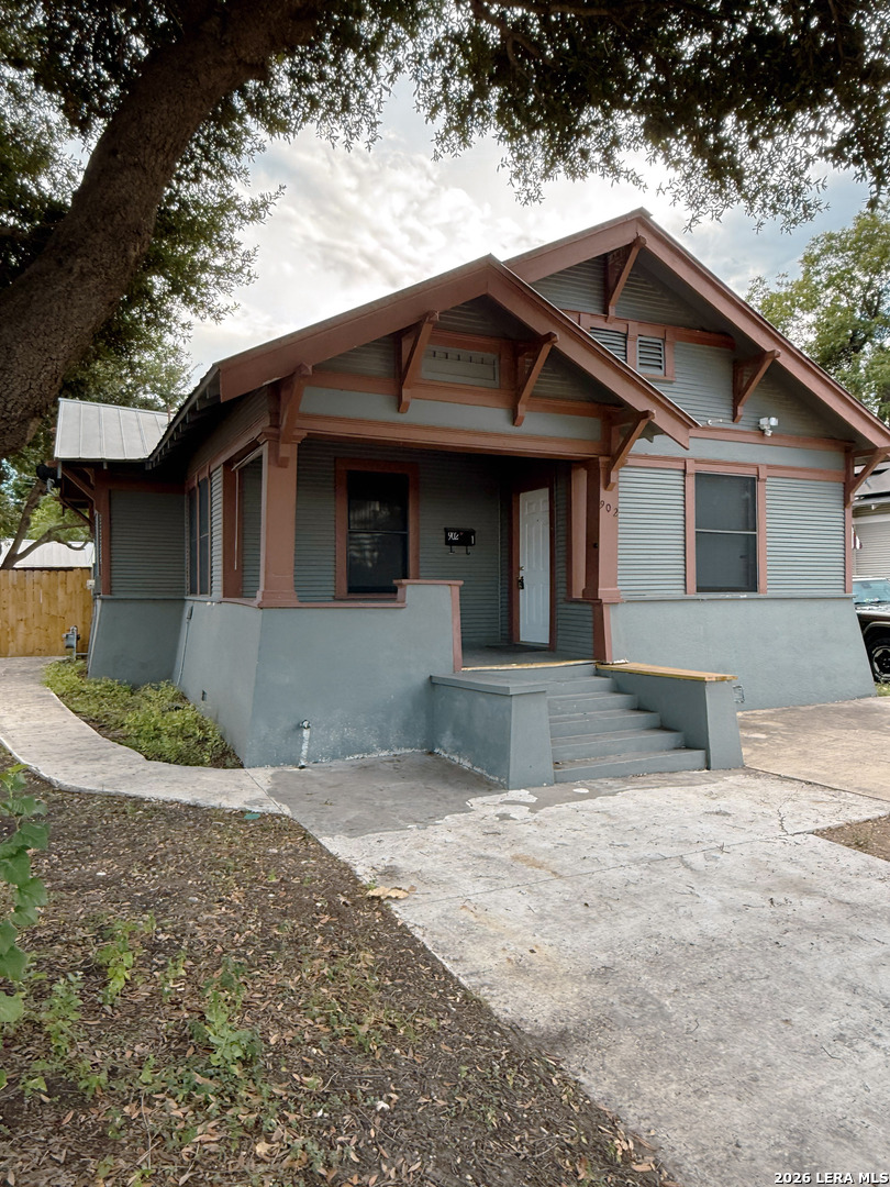 902 W Gramercy San Antonio TX 78201