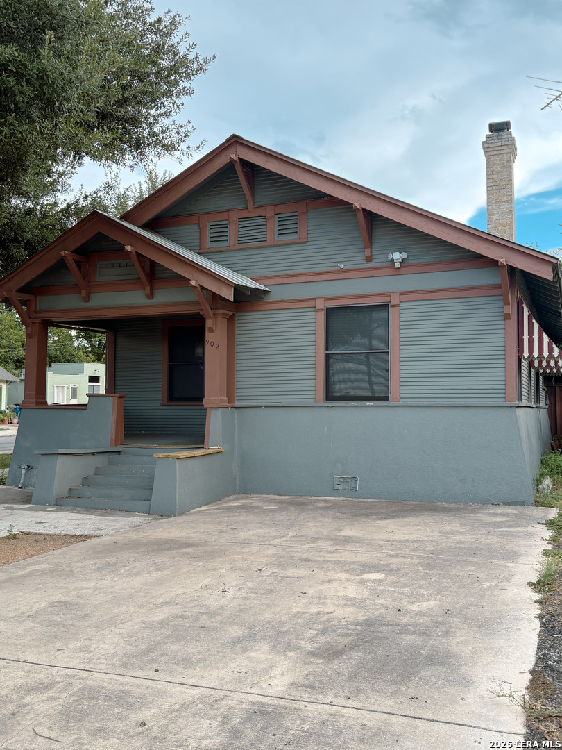 902 W Gramercy San Antonio TX 78201